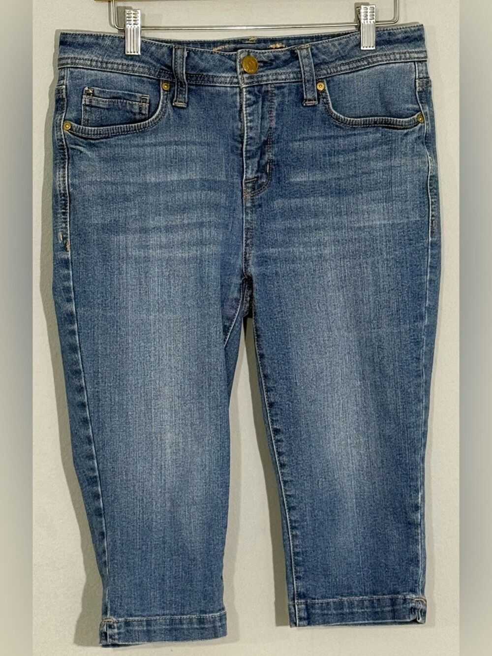 Seven7 Audrey Skimmer Bermuda Shorts Women’s Size 8 Mid Rise Stretch Denim